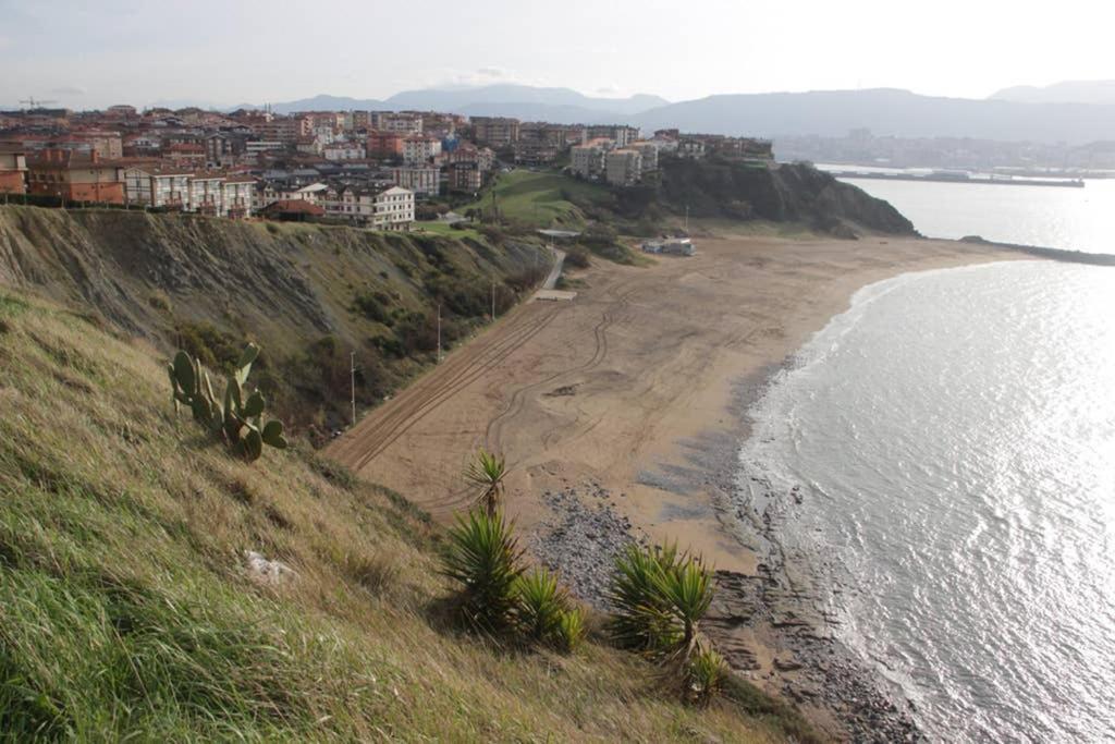 Aixerrota Apartamentos A Getxo Ngoại thất bức ảnh